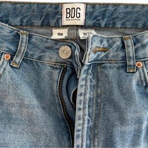 BDG Women’s Light Blue Mom Jeans